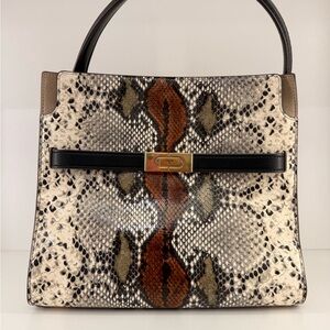 Pre Owned Tory Burch Chic Snakeskin Shoulder Bag with Gold Accents